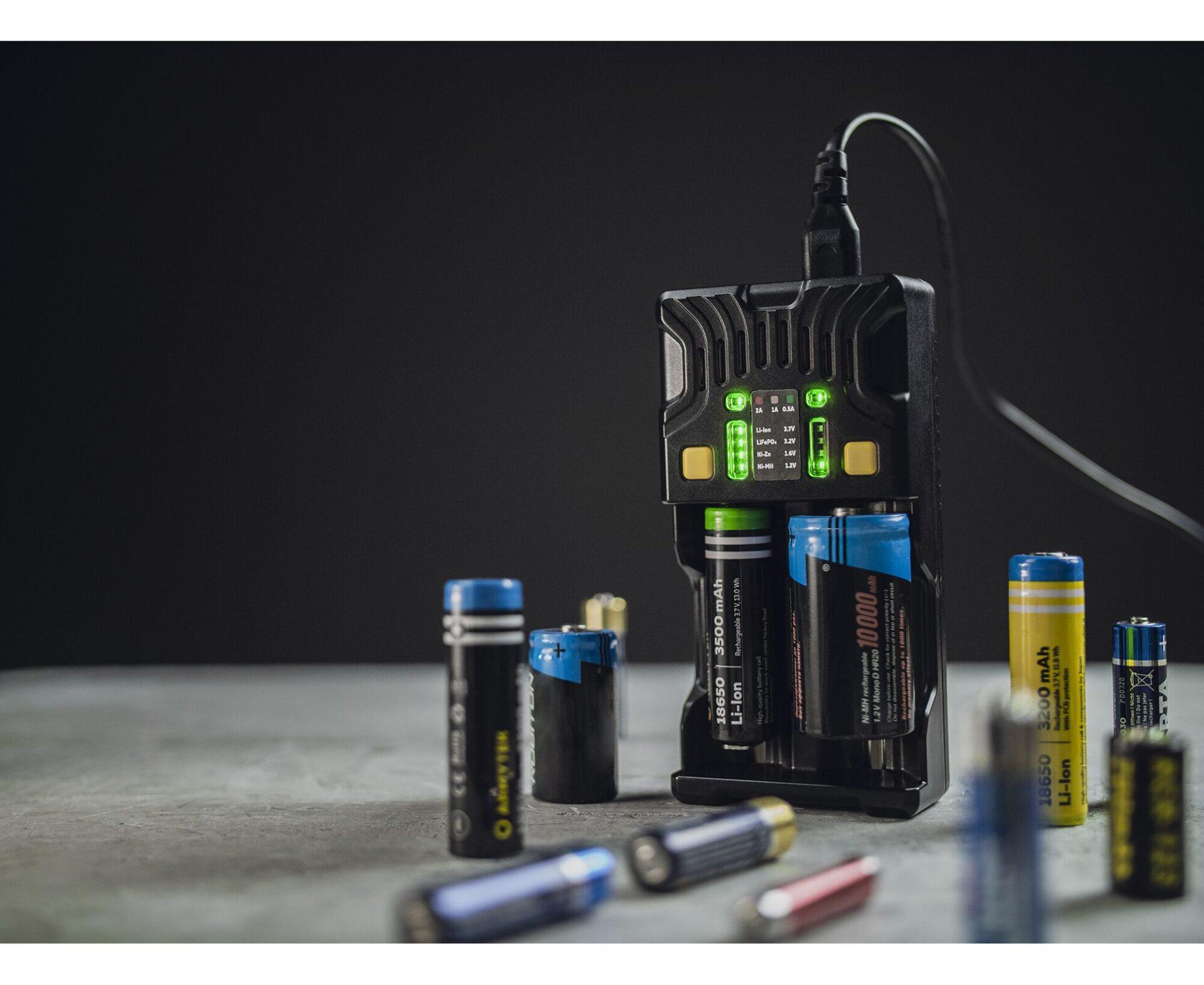 UNIWERSALNA ŁADOWARKA ARMYTEK UNI C2, TYP WTYCZKI: C - obrazek 6